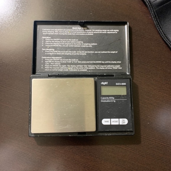 Scale. - Picture 4 of 4